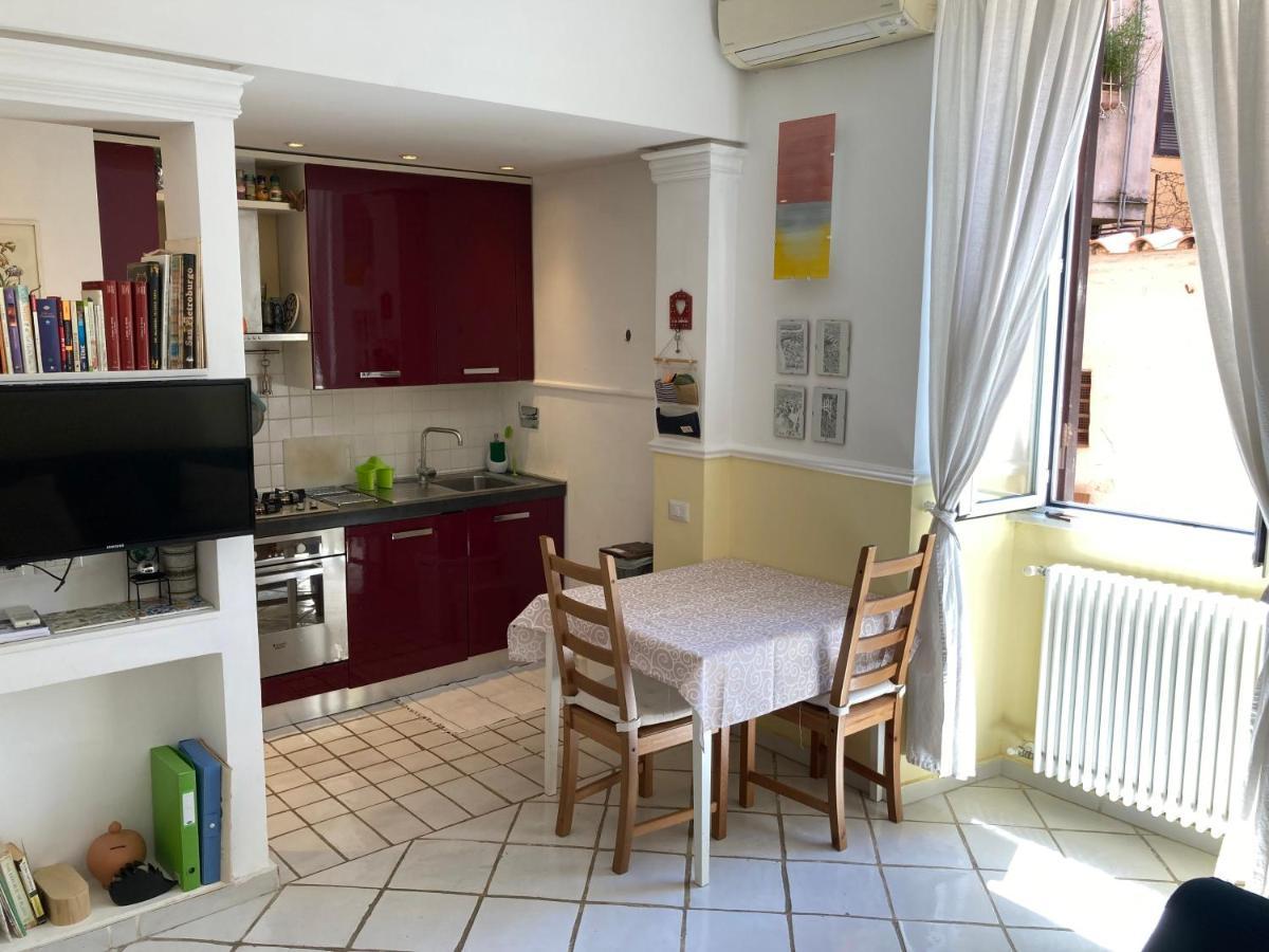 Piacevole Appartamento Nel Cuore Di Trastevere Rome Luaran gambar